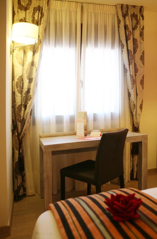 Casa Santos Ξενοδοχείο Albalate de Cinca Εξωτερικό φωτογραφία